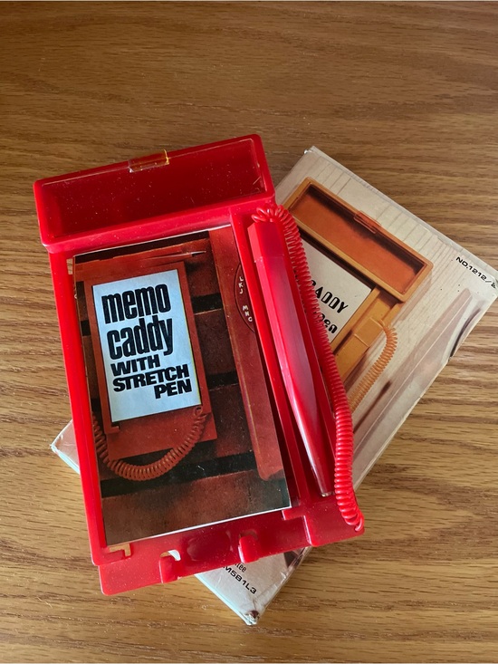 Other - Vintage Justen Everyday Memo Caddy with Stretch Pen